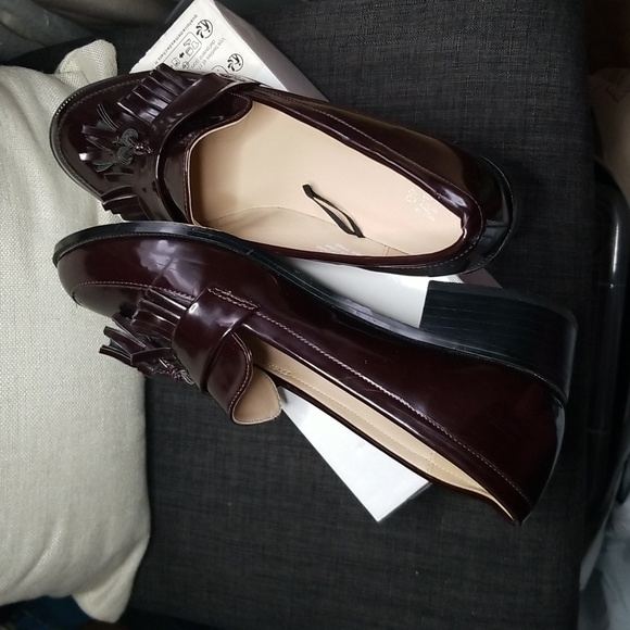 Womens H&M Burgundy loafers size 8.5 - Picture 2 of 10